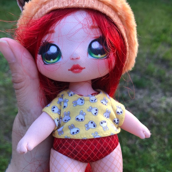 ❤️Na! Na! Na! Surprise Roxie Foxy Doll Red hair Series 1 - Picture 8 of 10